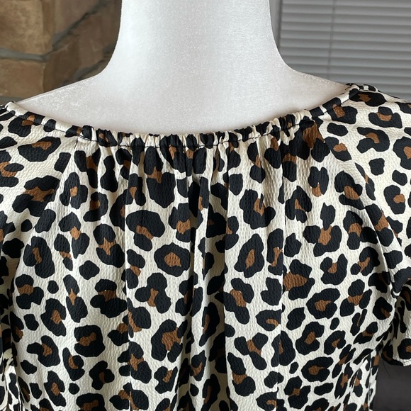 MICHAEL-MICHAEL KORS ~ Flutter Sleeve Top ~ NWT! - Picture 5 of 8